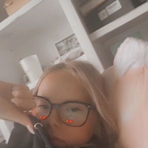 Meet your Posher, Ciara